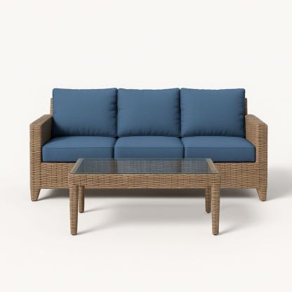 Utemøbelsett med 3-seters rottingsofa, blå puter og glassbord-havremoderne