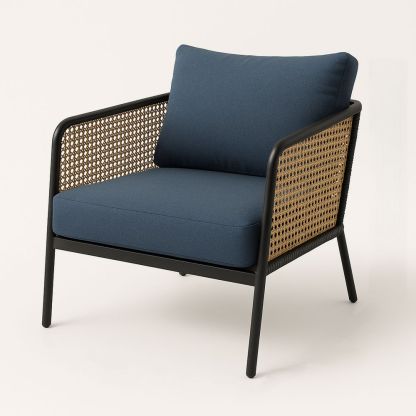 Utendørs stol med aluminium ramme og blå tekstilputer-havremoderne