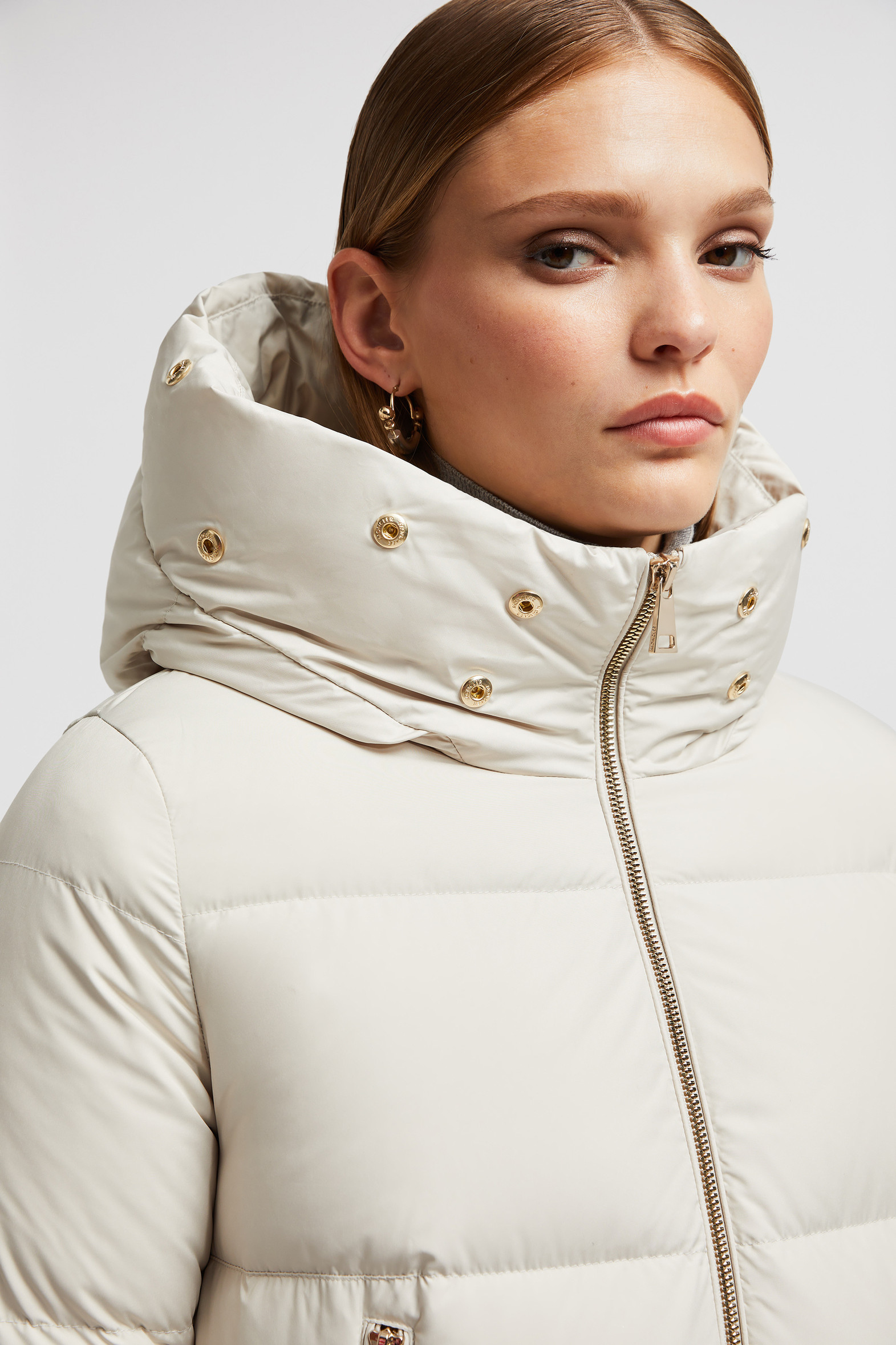 Laichefur Hooded Short Down Jacket