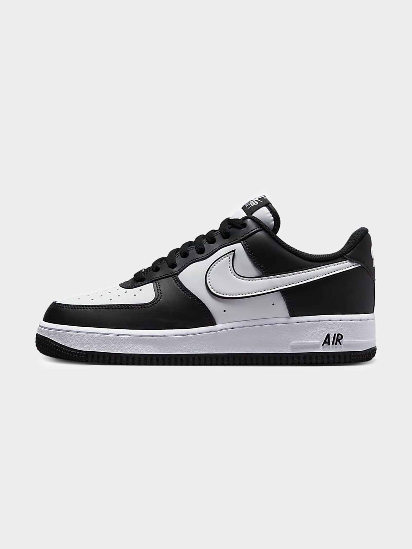 Mens Air Force 1 '07 Sneakers