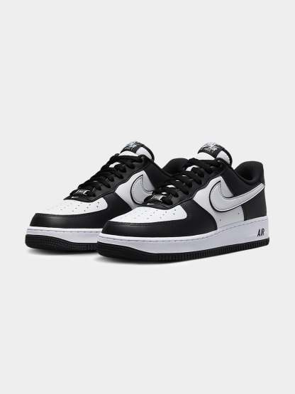 Mens Air Force 1 '07 Sneakers