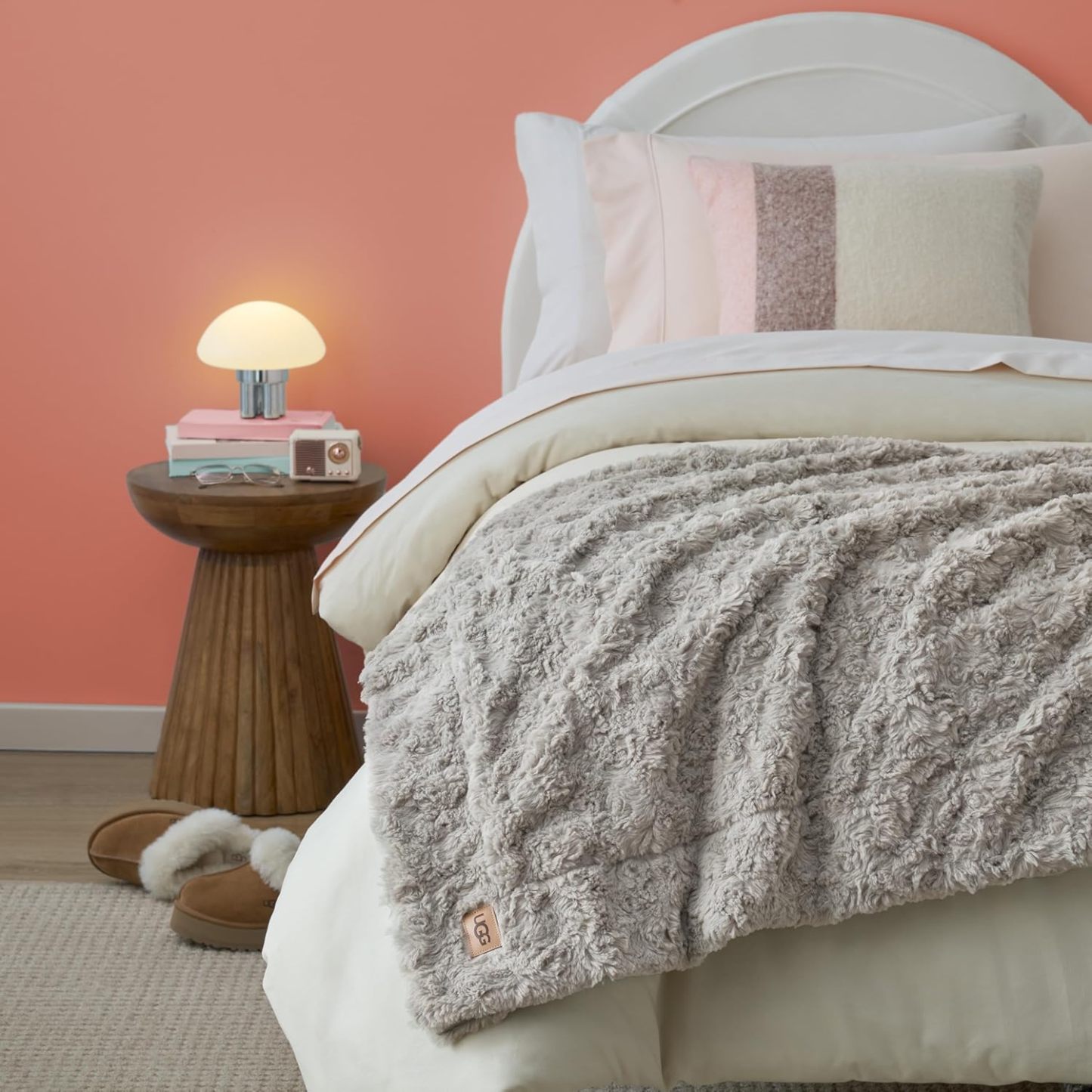 UGG Adalee Faux Fur Throw Blanket Luxury Lightweight Cozy Soft Throw for Couch Bed or Chair Hypoallergenic Machine Washable Double-Sided Fluffy Blanket Home Decor, 50-inch x 70-inch, Seal Grey