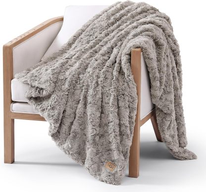 UGG Adalee Faux Fur Throw Blanket Luxury Lightweight Cozy Soft Throw for Couch Bed or Chair Hypoallergenic Machine Washable Double-Sided Fluffy Blanket Home Decor, 50-inch x 70-inch, Seal Grey