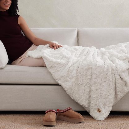 UGG Adalee Faux Fur Throw Blanket Luxury Lightweight Cozy Soft Throw for Couch Bed or Chair Hypoallergenic Machine Washable Double-Sided Fluffy Blanket Home Decor, 50-inch x 70-inch, Seal Grey