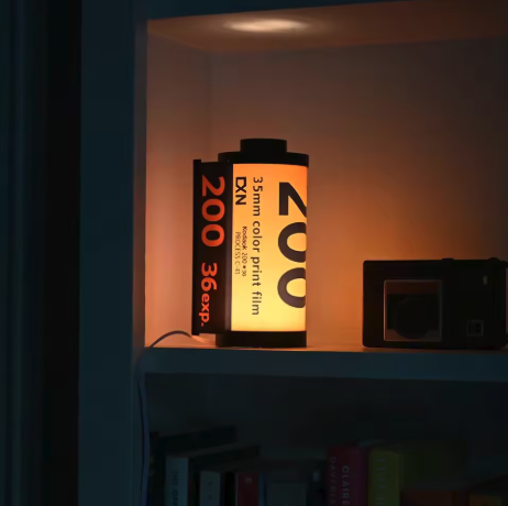 Urbanista® Creative Film Retro Night Light