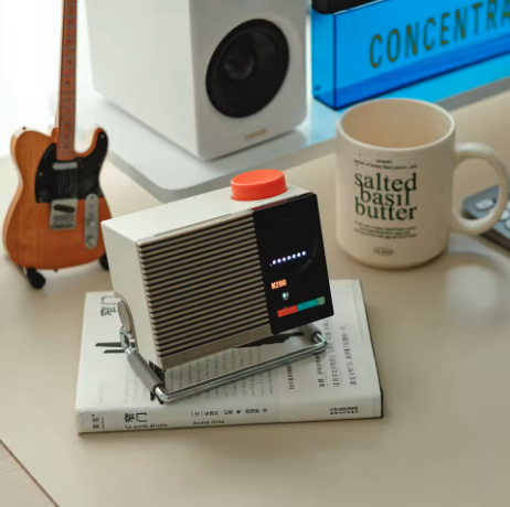 Urbanista® Bluetooth Desktop Retro Speaker 