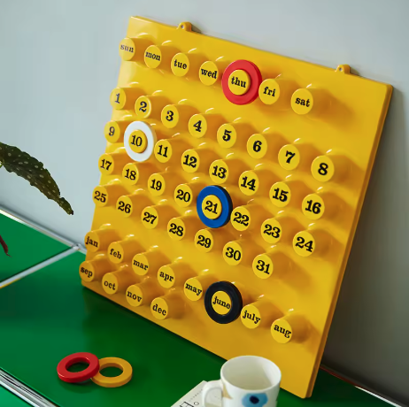 Urbanista® Creative RingAdate Retro Calendar