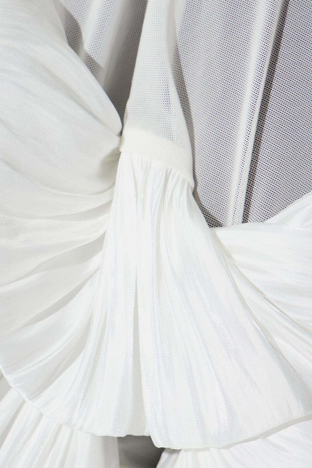 Ealhhere Asymmetric Deconstruct Top