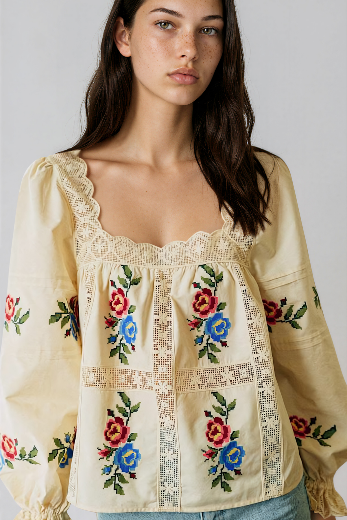 Kadin Long Sleeve Floral Lace Top