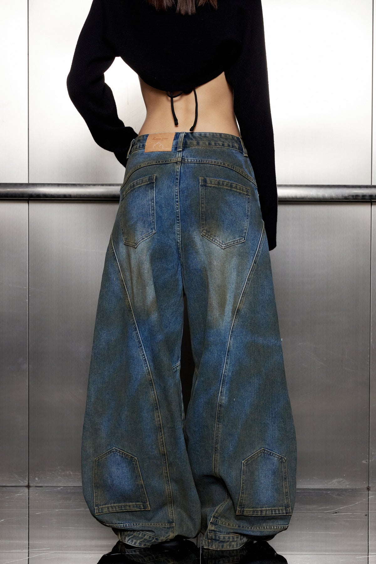 Aire Deconstruct Torn Barrel Jeans