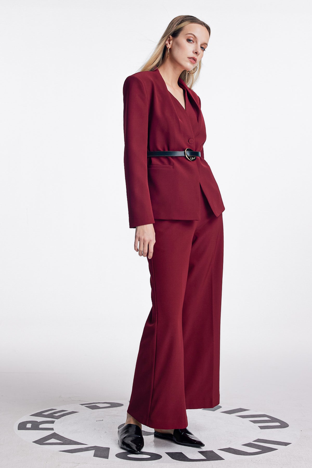 Ambrogio Plunge Buckle Pants Set In Red