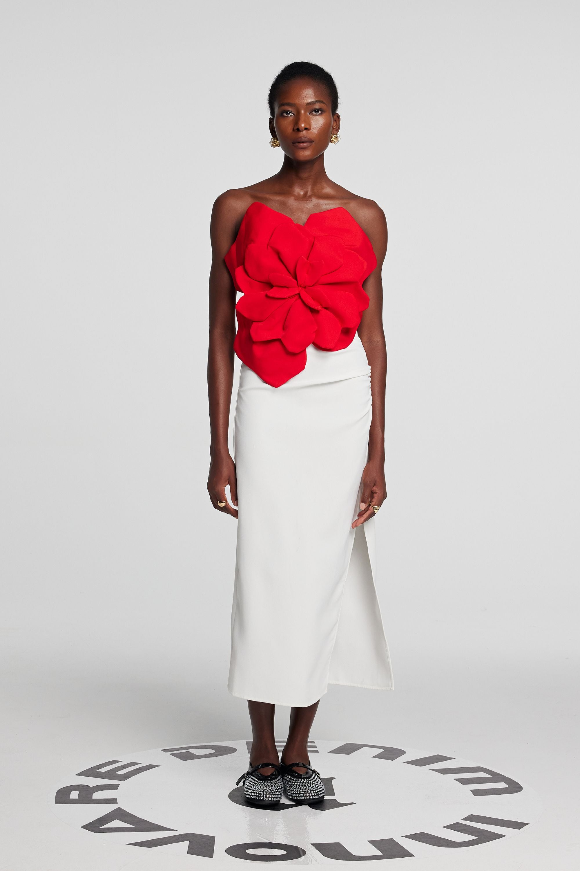 Amiri Flower Off Shoulder Top In Red – Innovare Denim