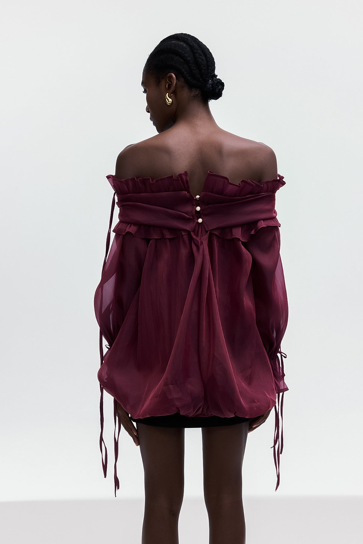 Aneirin Off Shoulder Mesh Ruffle Top In Red