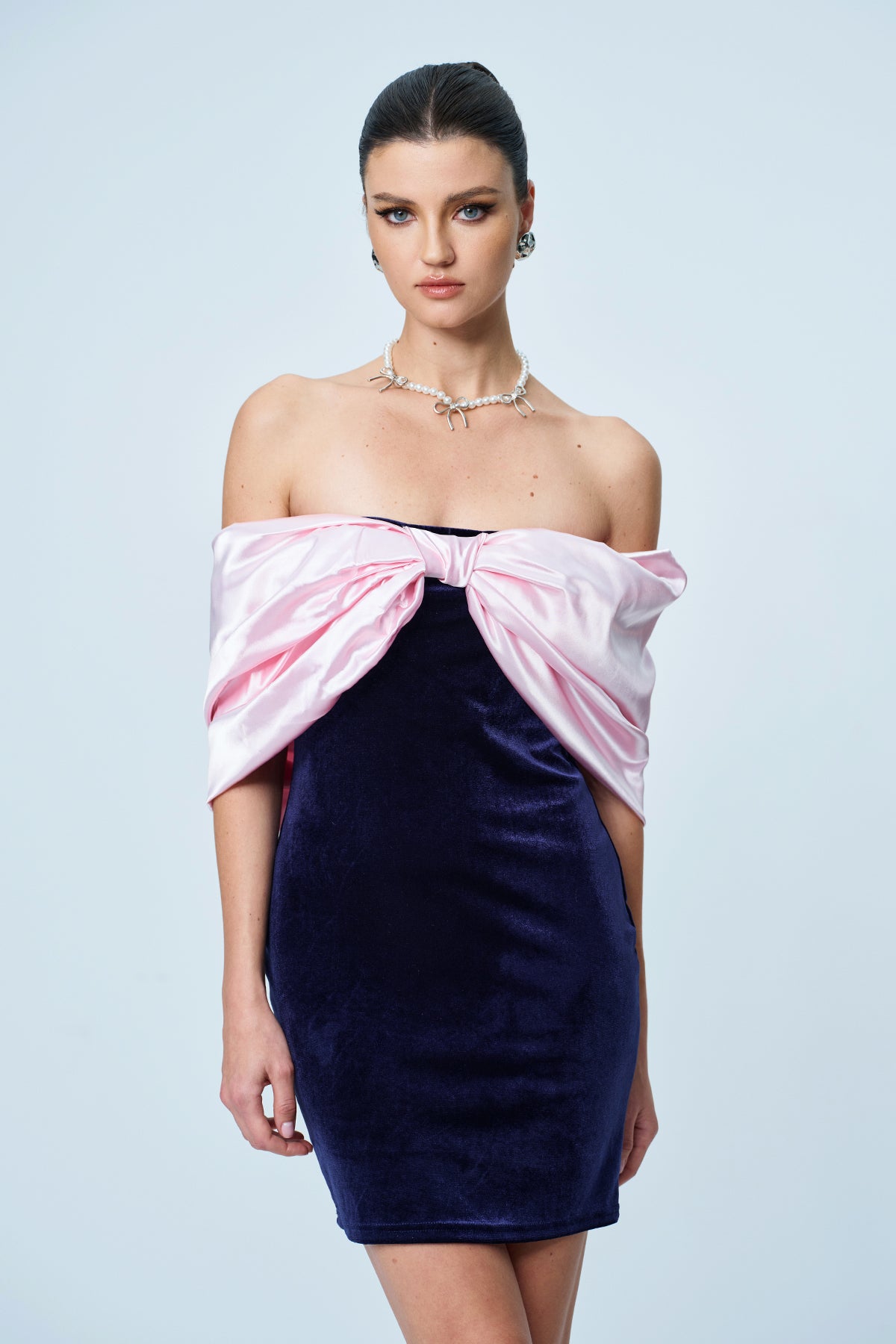 Anh Bow Strapless Bodycon Mini Dress