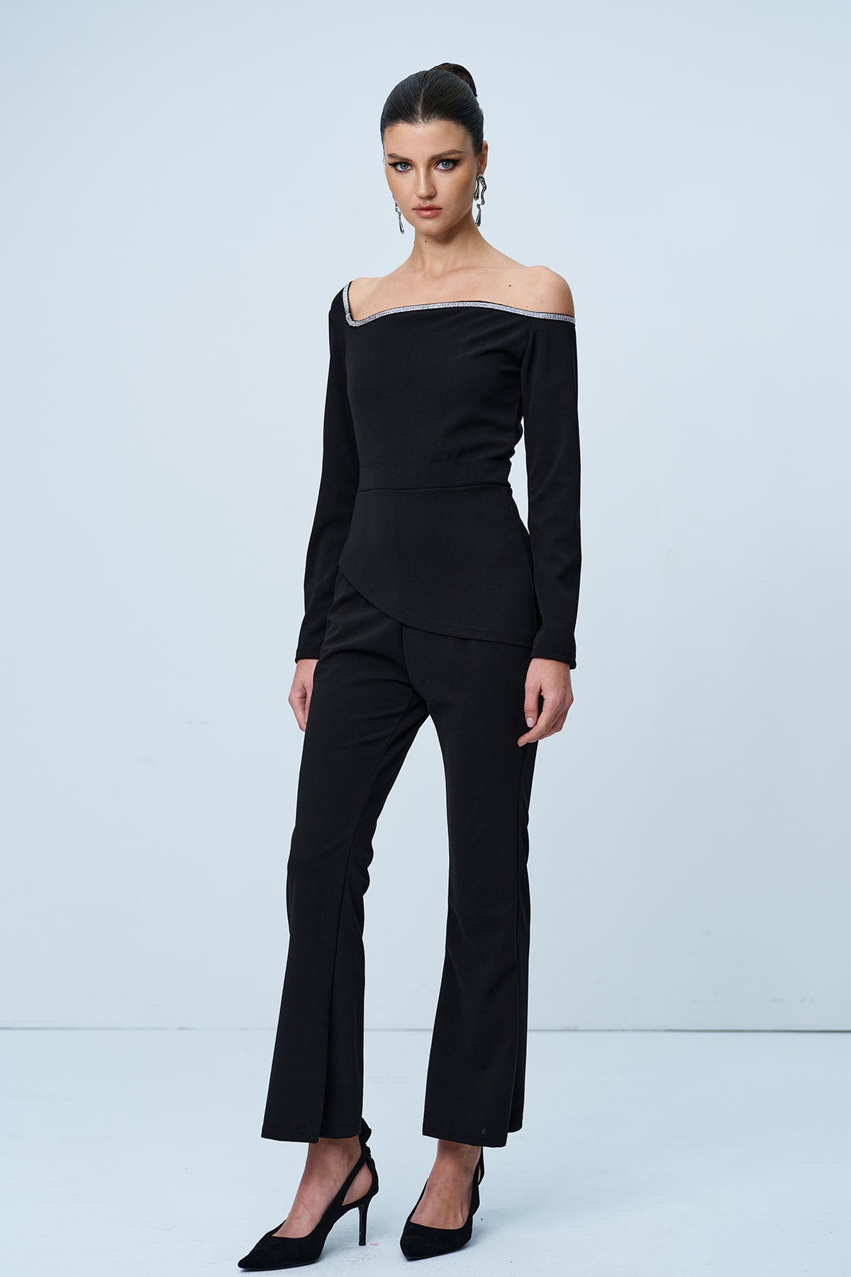 Aninda One Shouder Cutout Jumpsuit