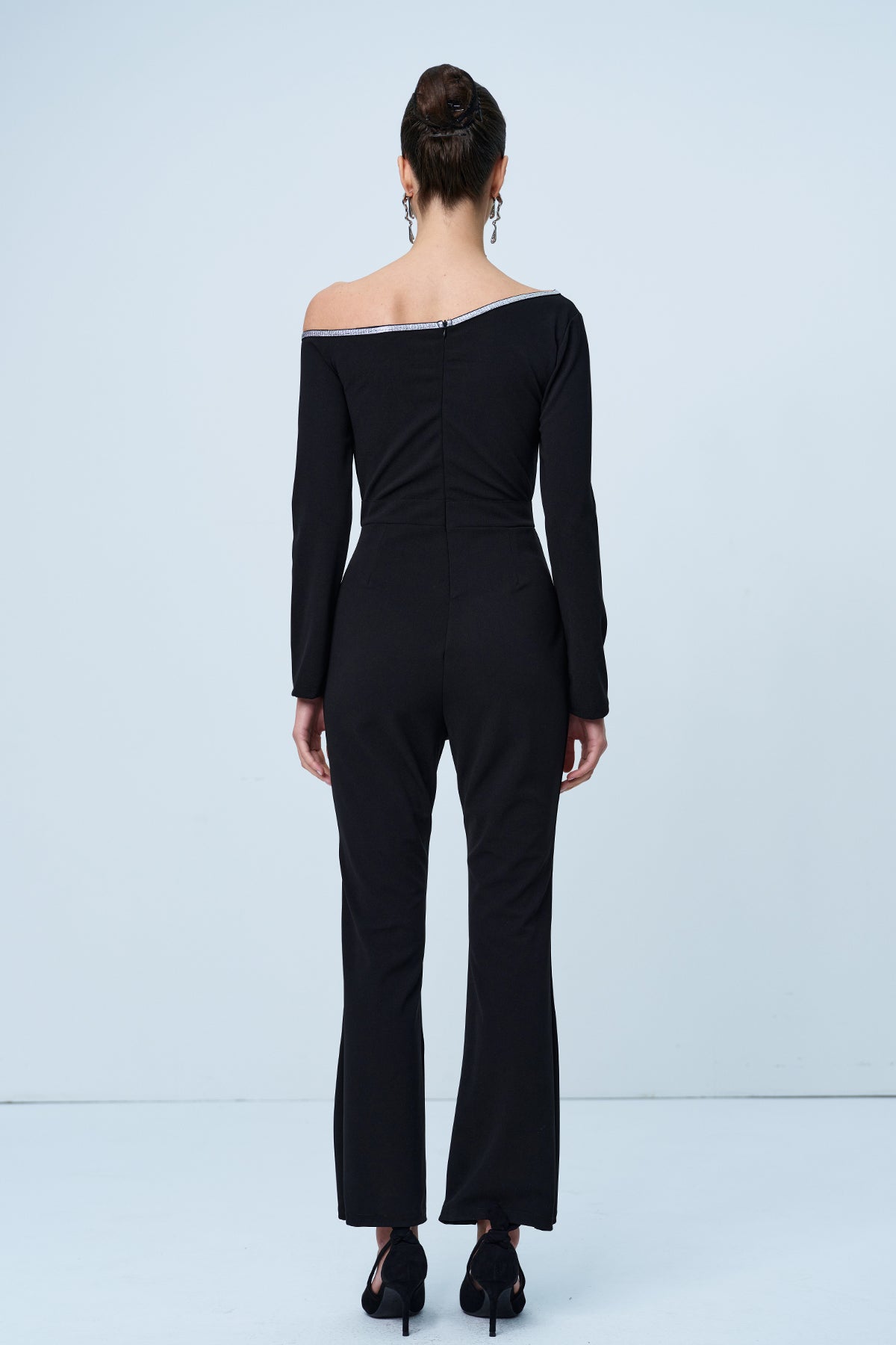 Aninda One Shouder Cutout Jumpsuit