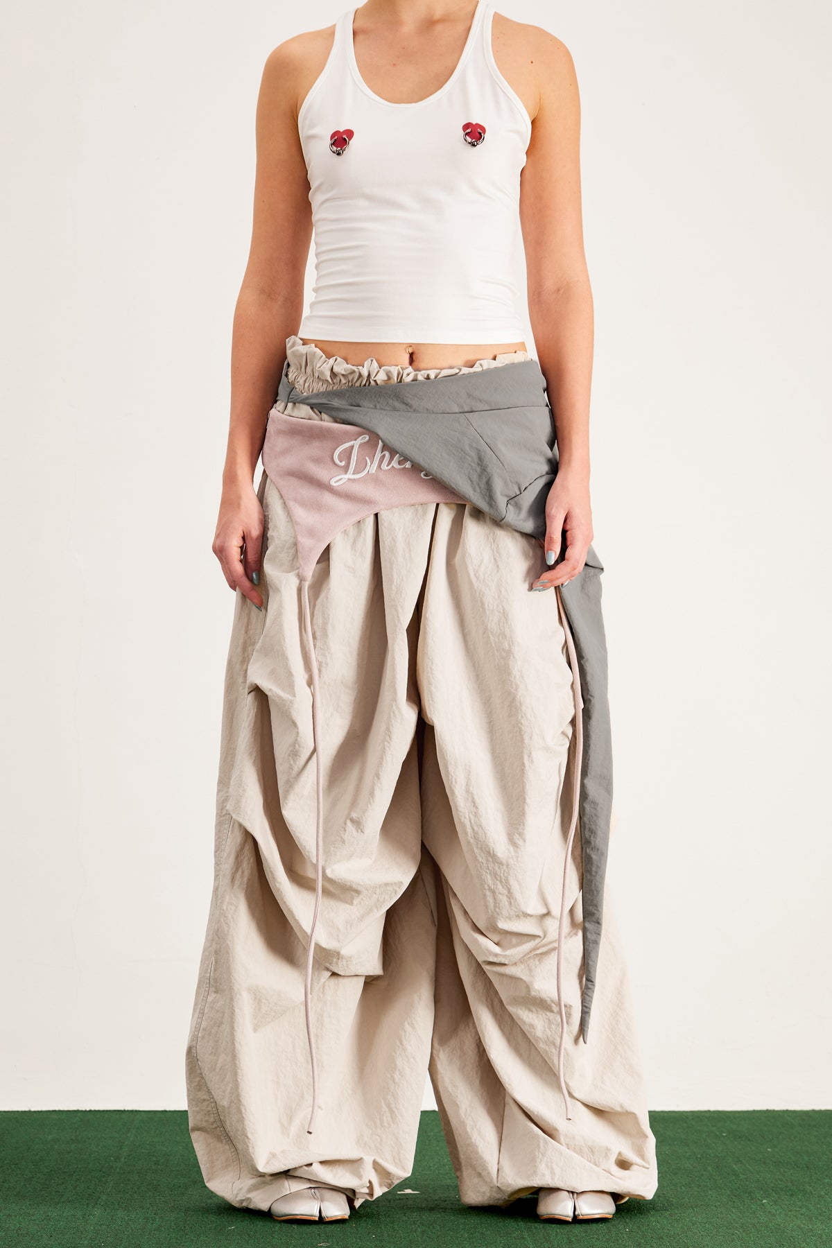 Anouk Asymmetric Deconstruct Barrel Pants In Apricot