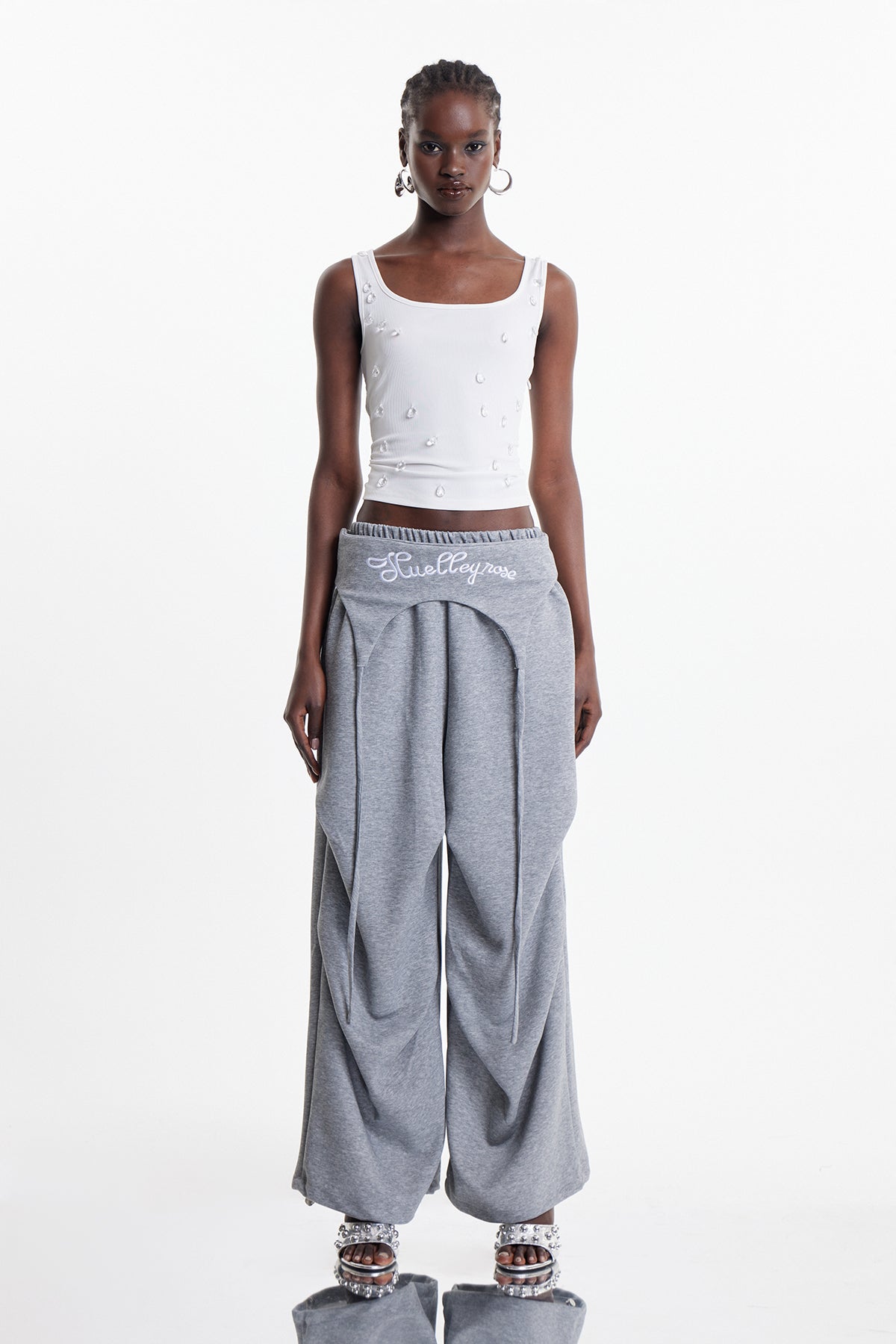 Anouk Print Wide Leg Pants In Grey
