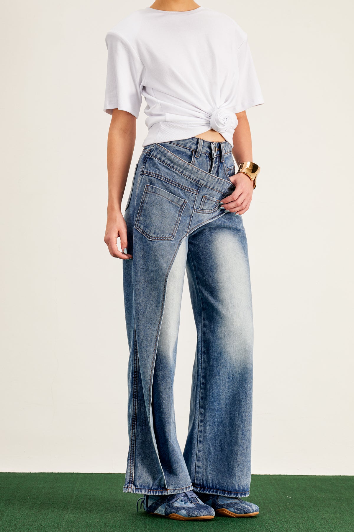 Ansgar Deconstruct Asymmetric Hayley Jeans In Blue
