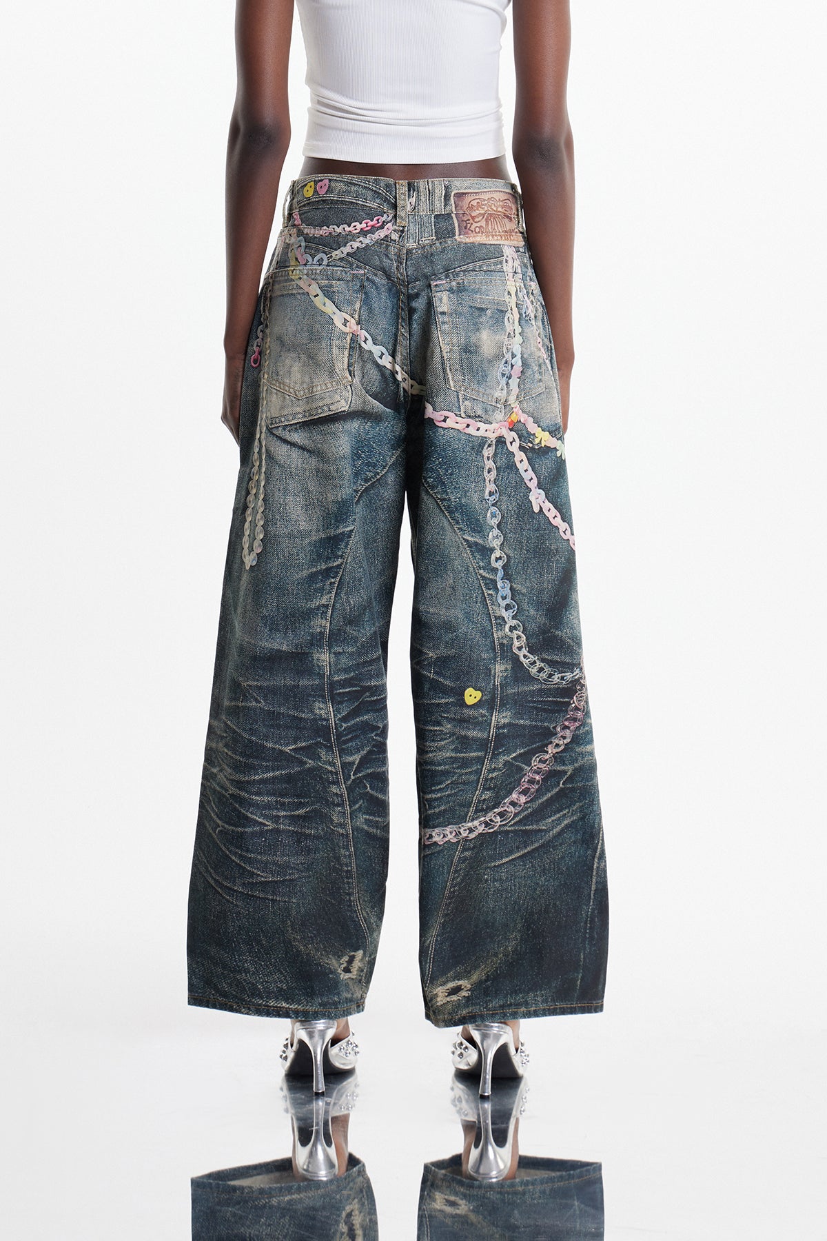 Ansley Chain Print Barrel Jeans