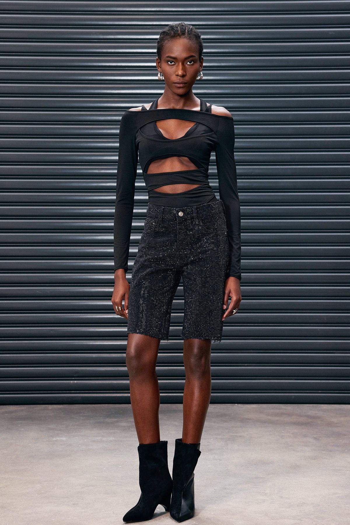 Antonio Rhinestone Fringe Short Jeans In Black