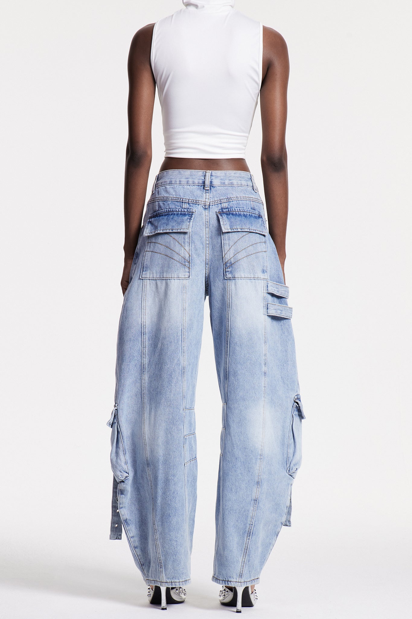 Arella Asymmetric Buckle Barrel Cargo Jeans In Blue