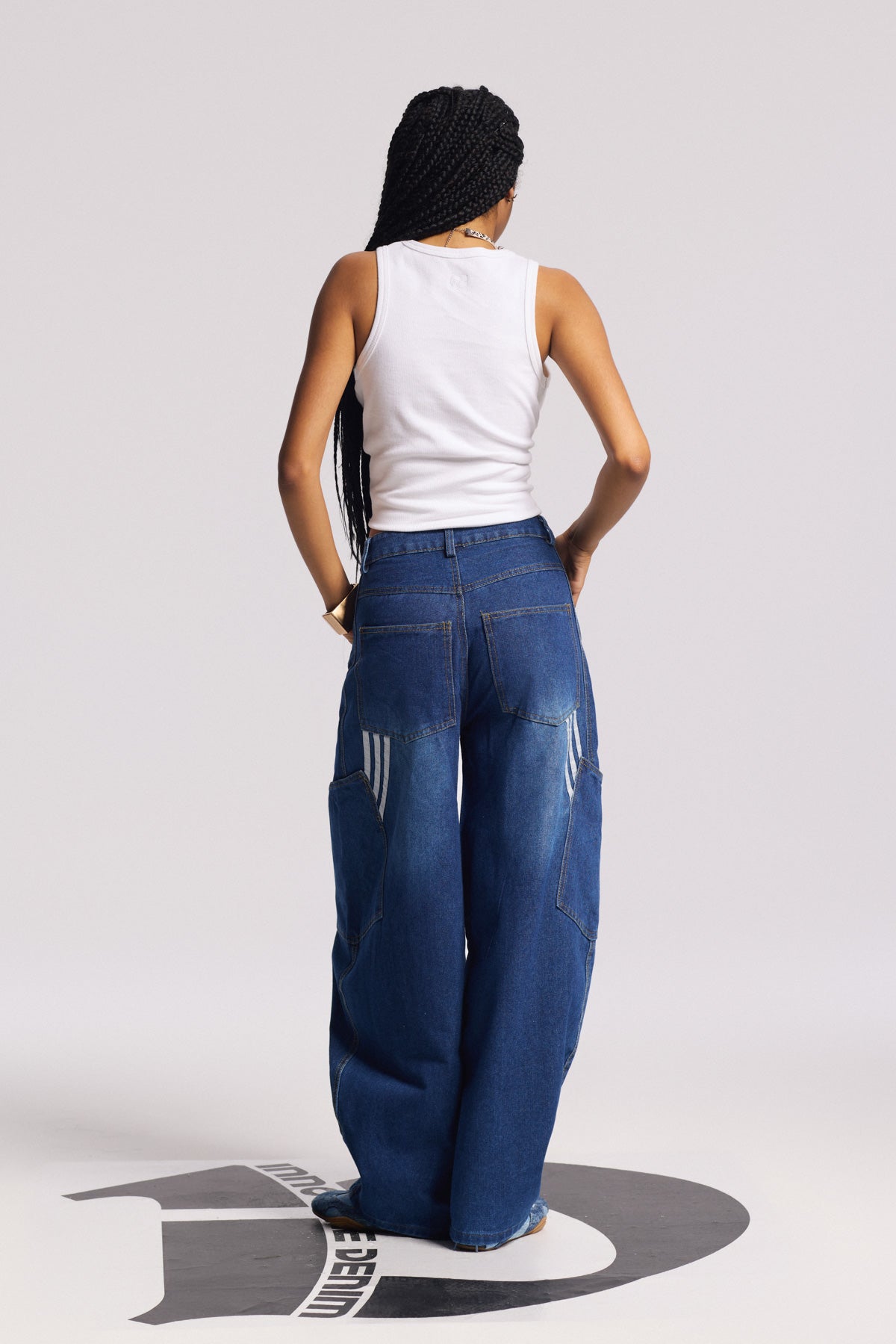 Jemma Twist Sleeveless Knit Top In White