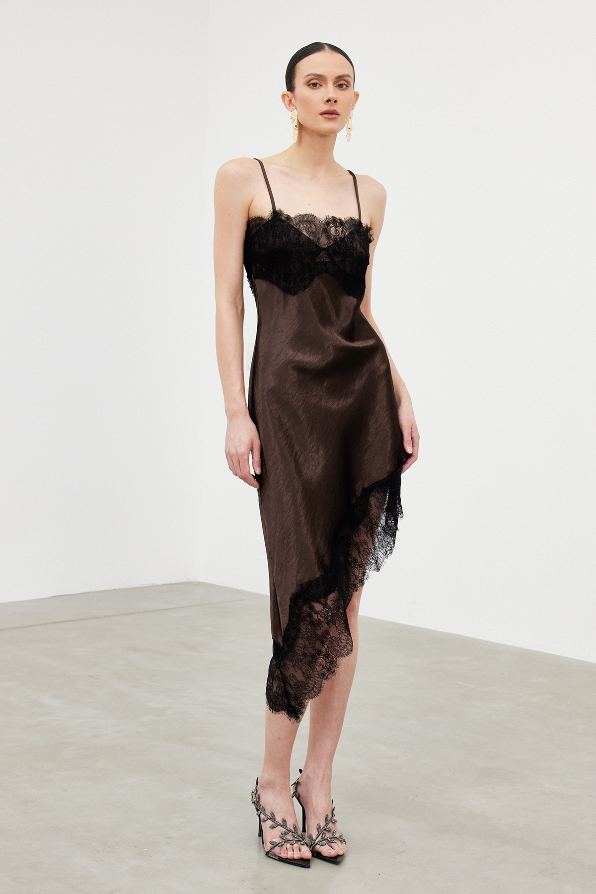 Bess Spaghetti Lace Midi Dress