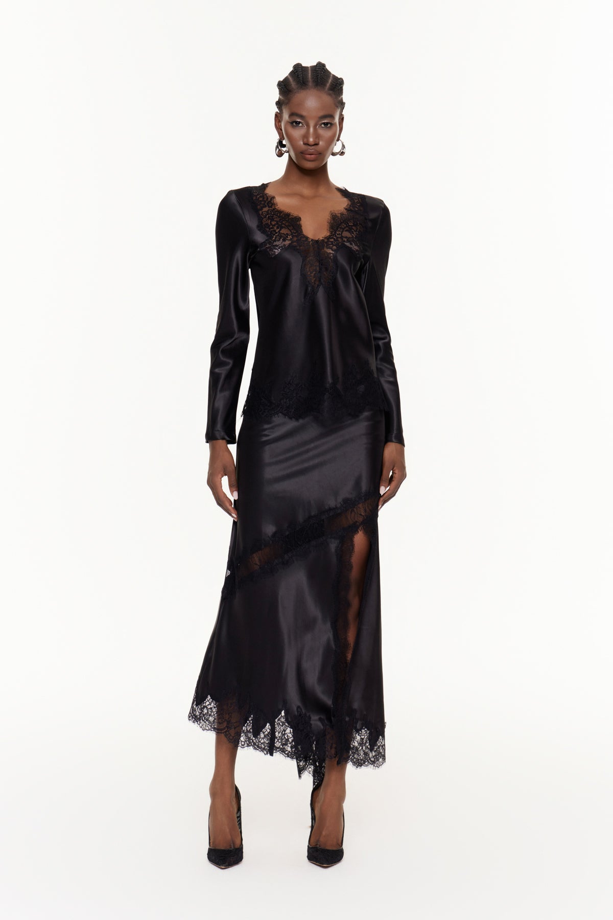 Bess Plunge Split Lace Skirt Set In Black