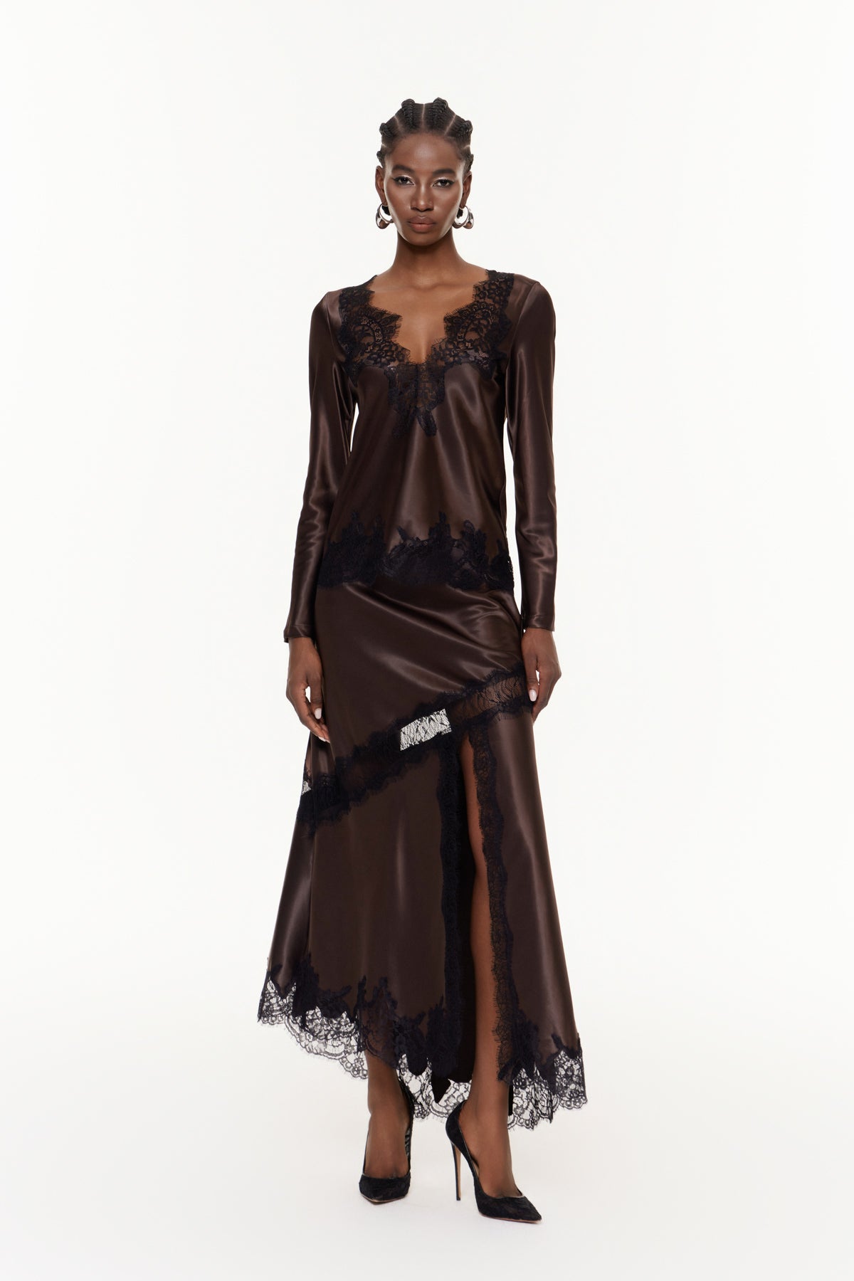 Bess Plunge Split Lace Skirt Set In Brown