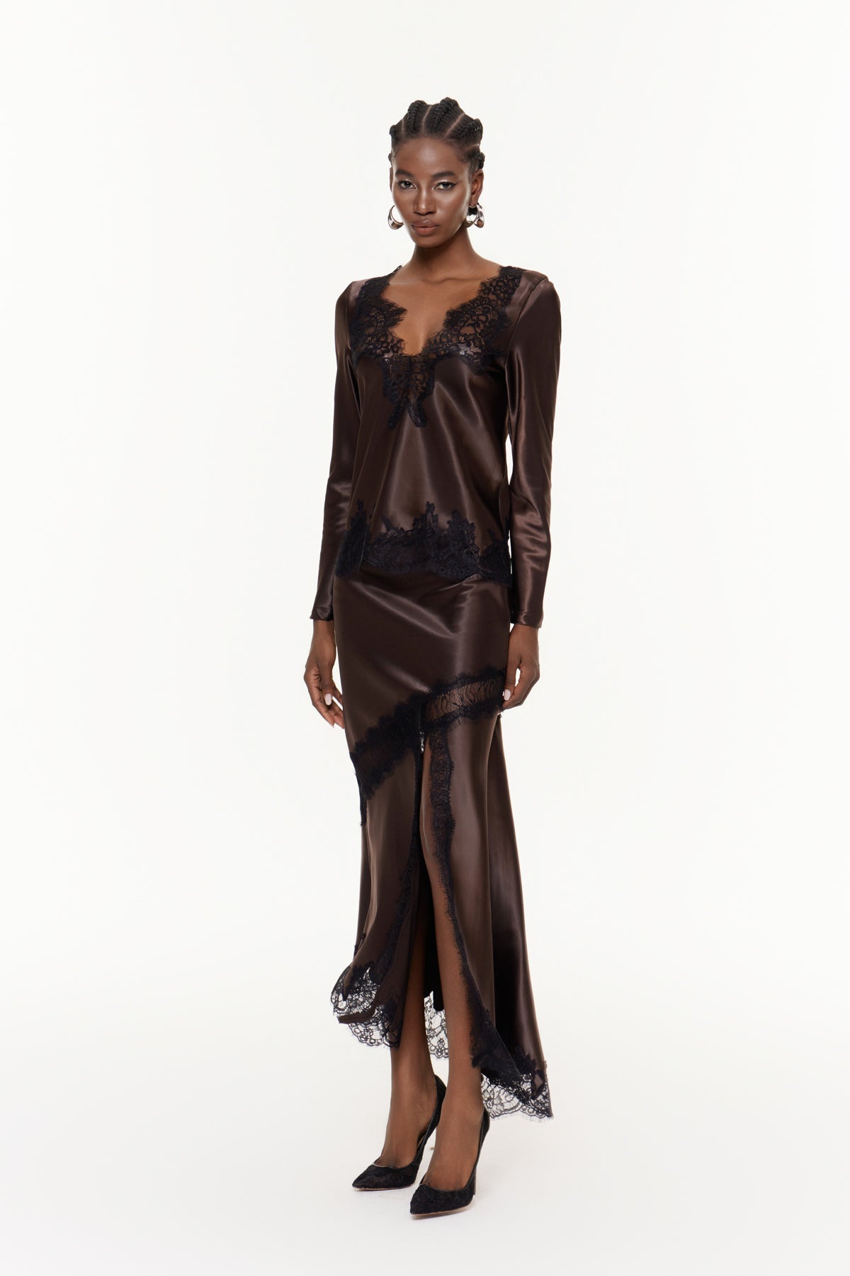 Bess Plunge Split Lace Skirt Set In Brown