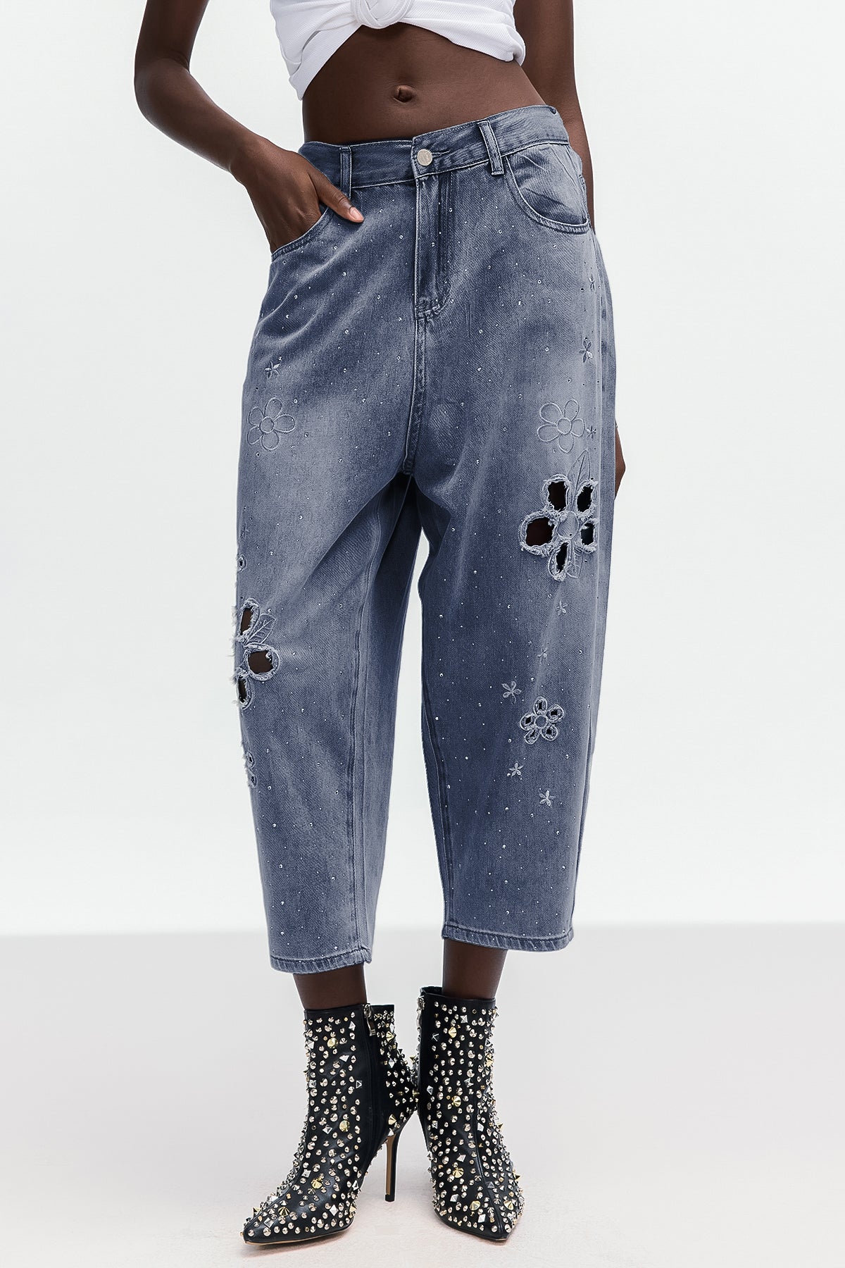 Boitumelo Flower Cutout Jeans In Dark Wash
