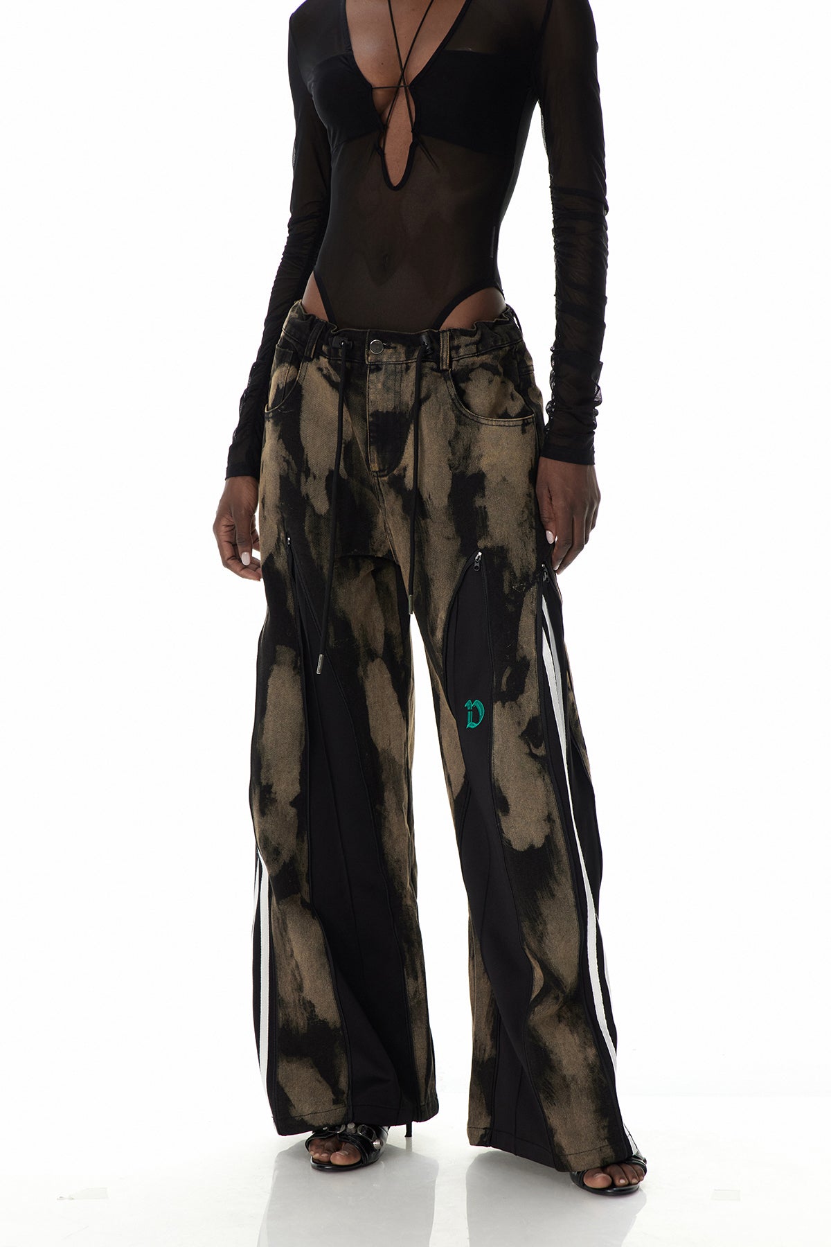 Caprina Zipper Tie Dye Jeans In Black