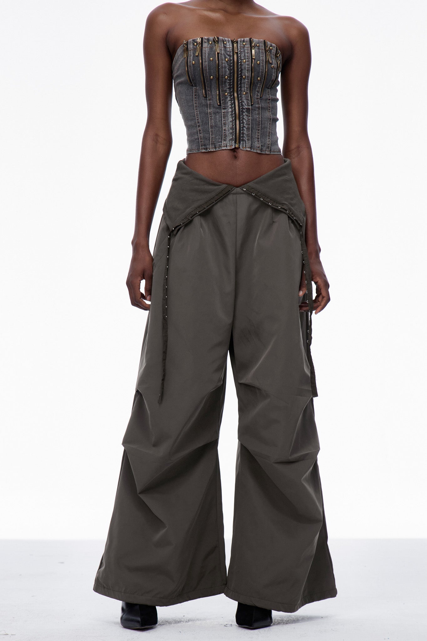 Carissa Lapel Barrel Pants In Oliver