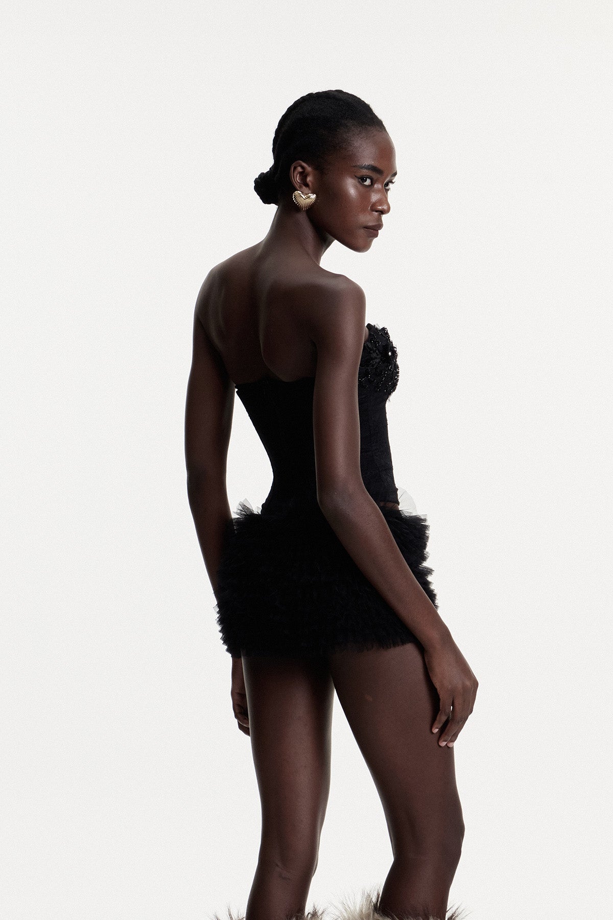 Carmo Sequin Embroidered Skirt Set