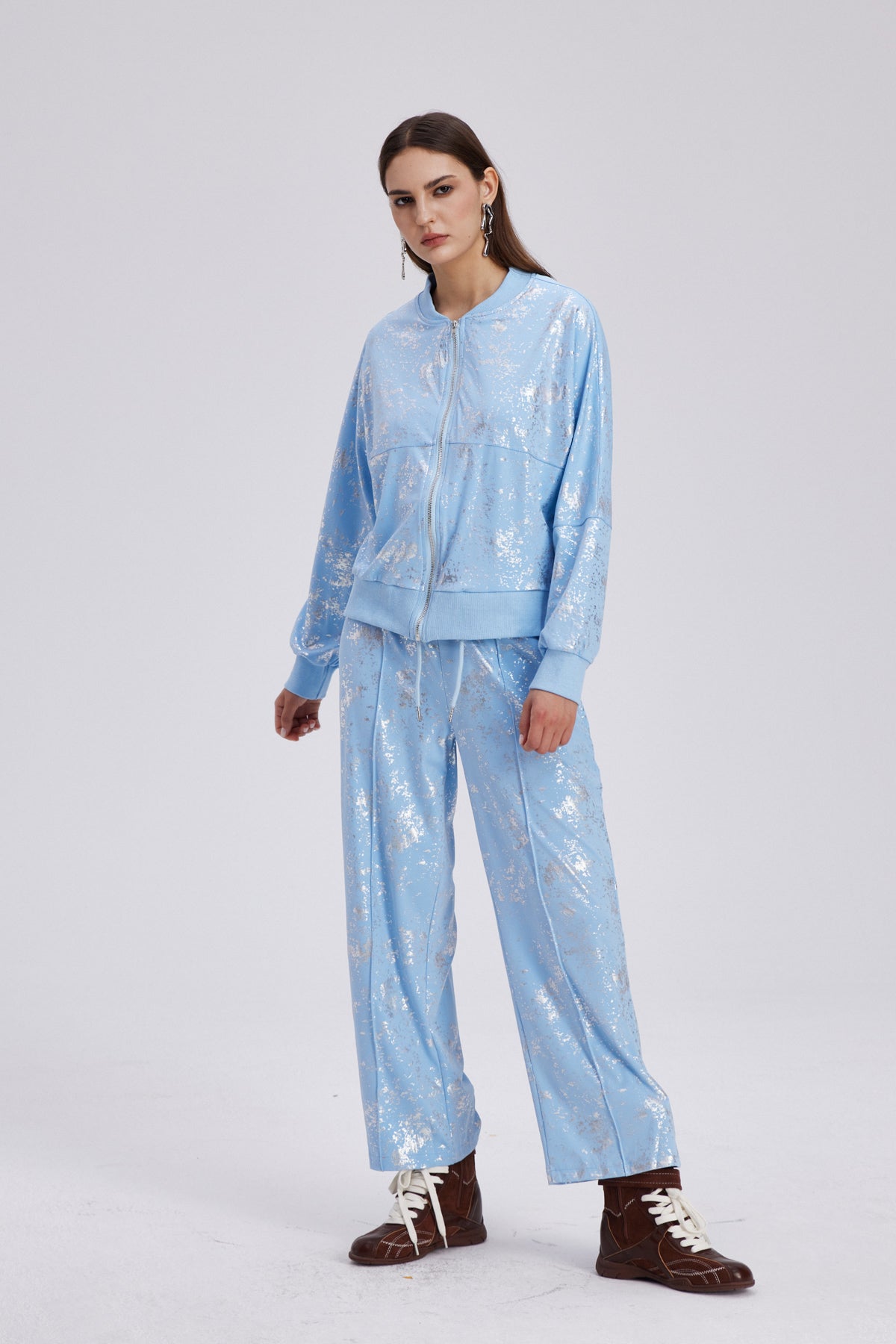 Chavaqquq Metallic Print Pants Set