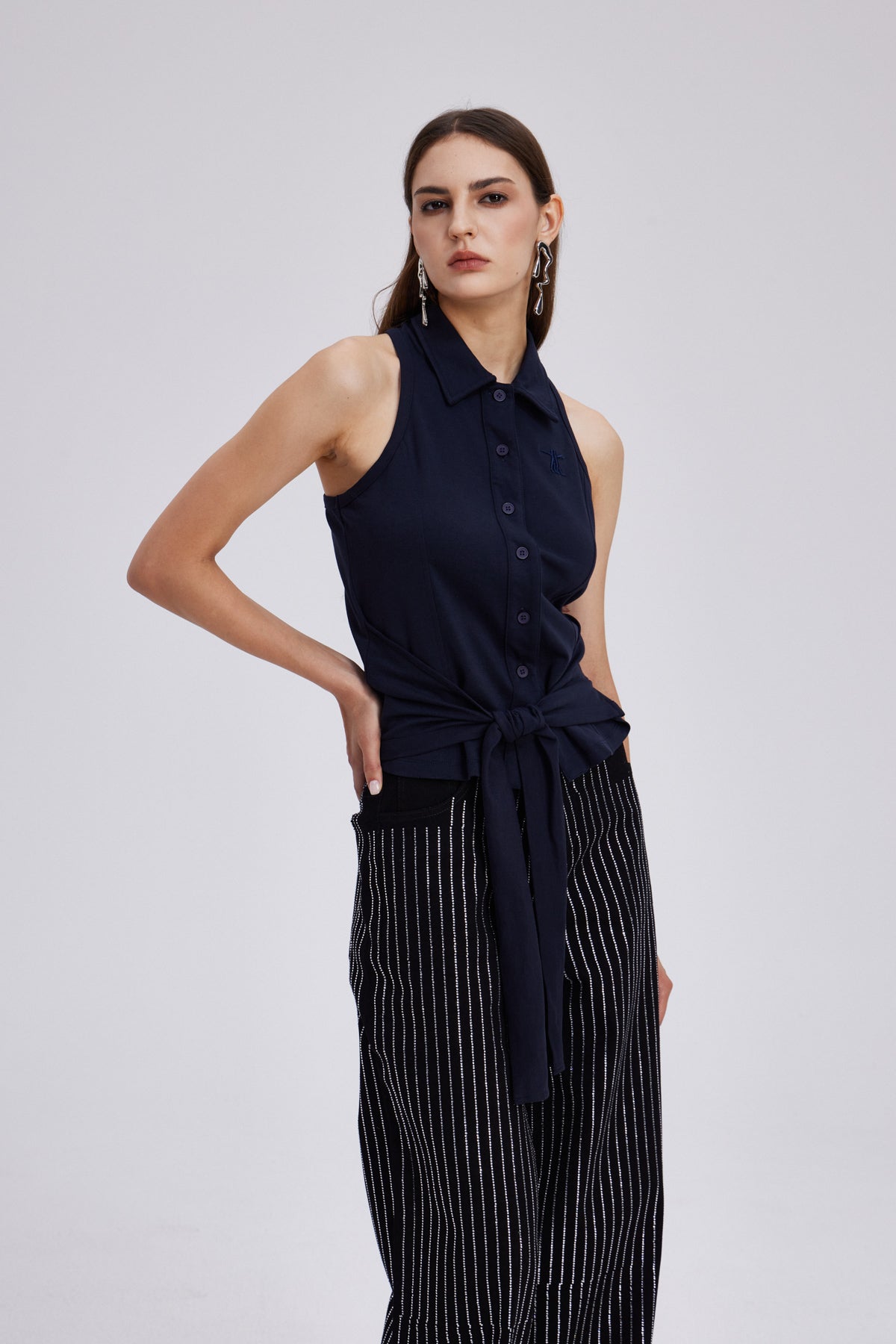 Cheiron Sleeveless Tie Up Top