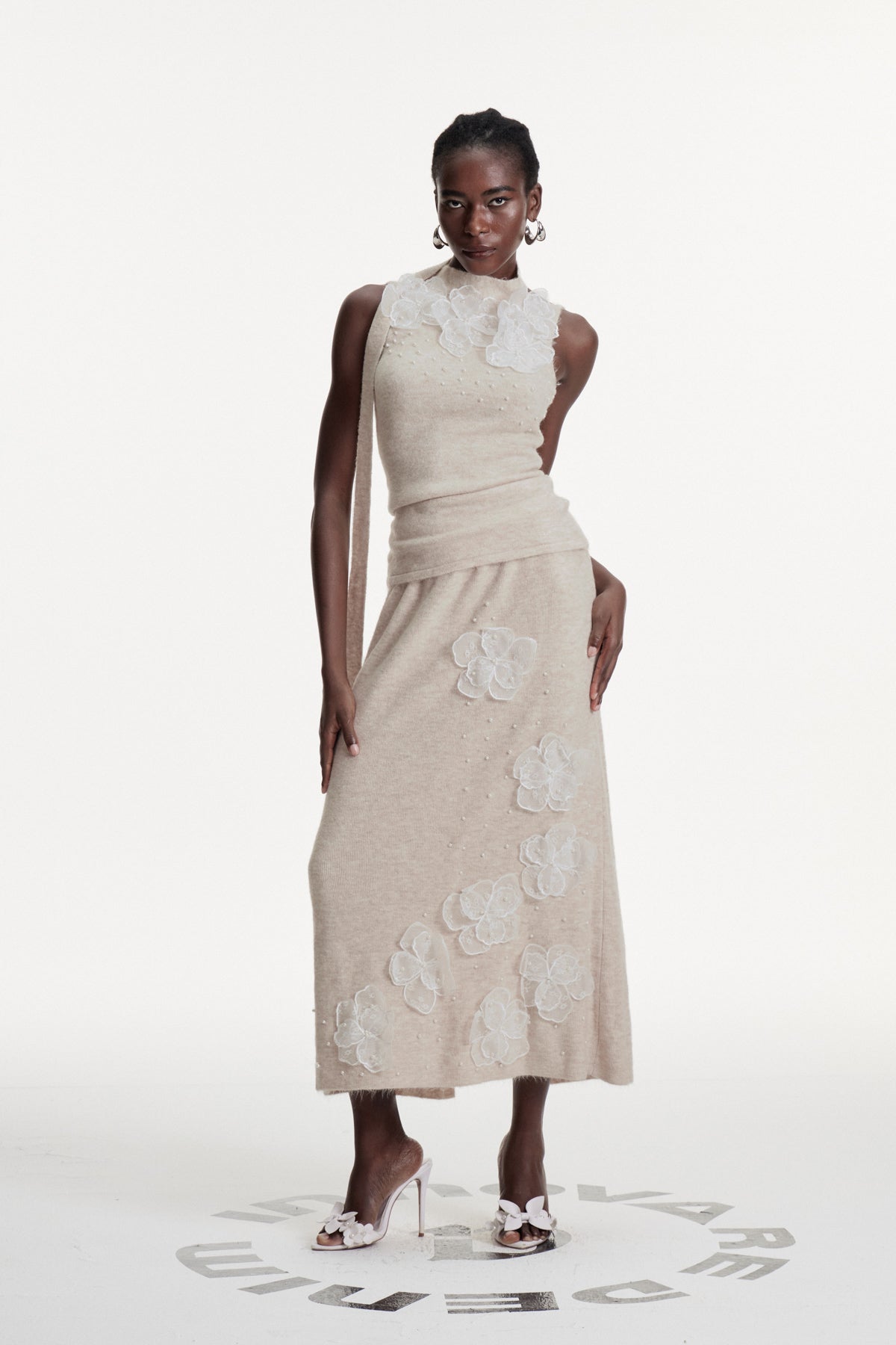 Christoph Flower Pearl Skirt Set