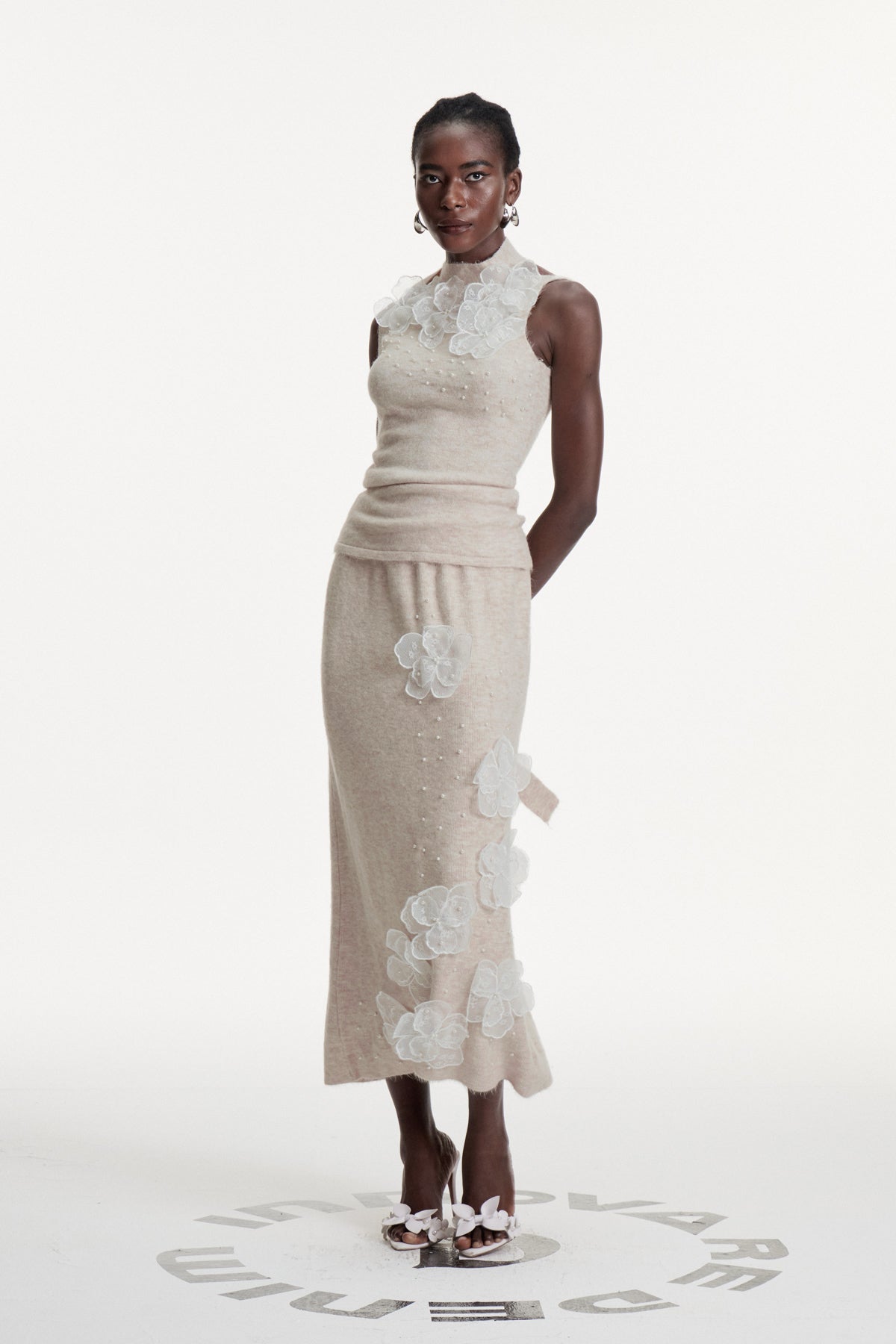 Christoph Flower Pearl Skirt Set