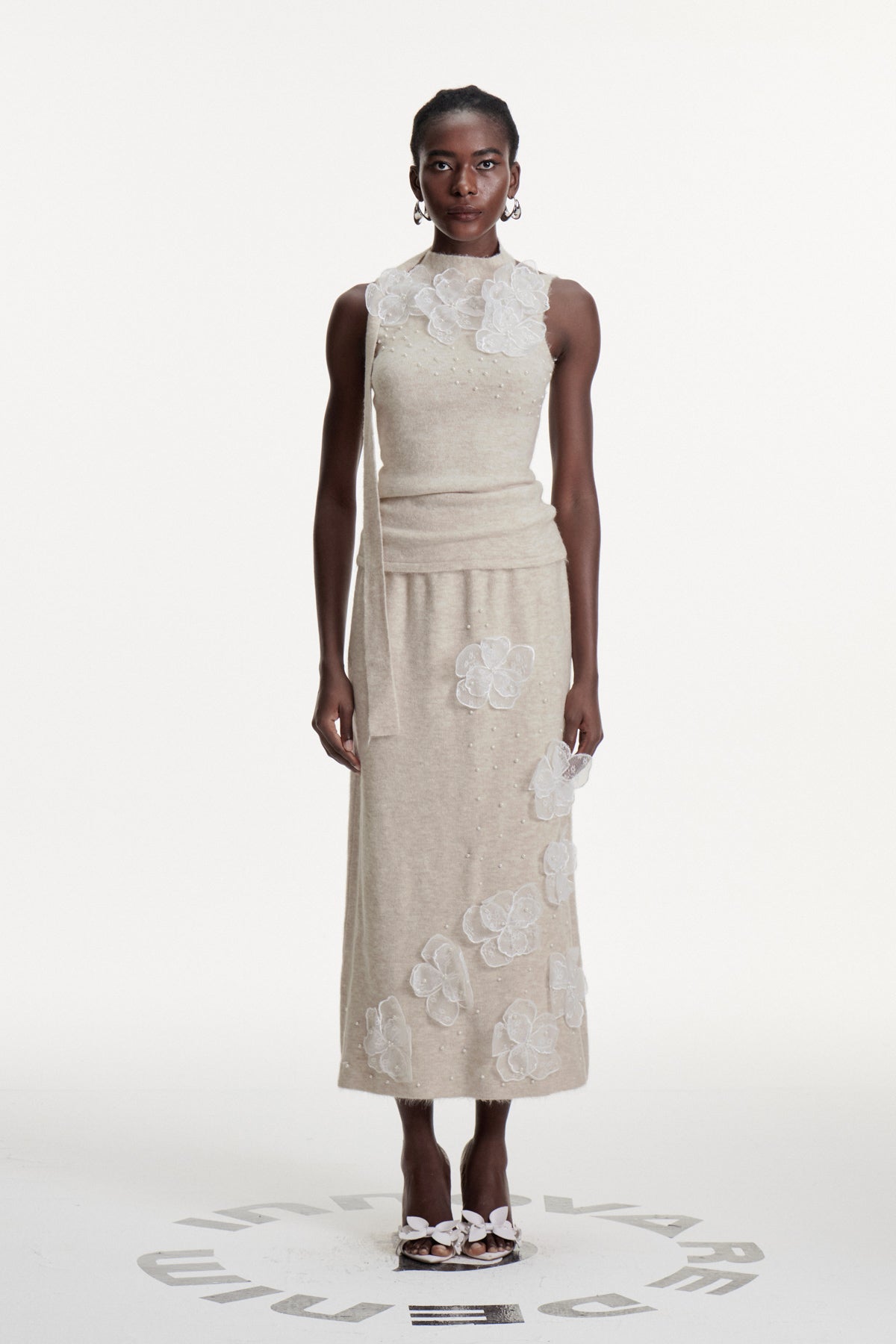 Christoph Flower Pearl Skirt Set