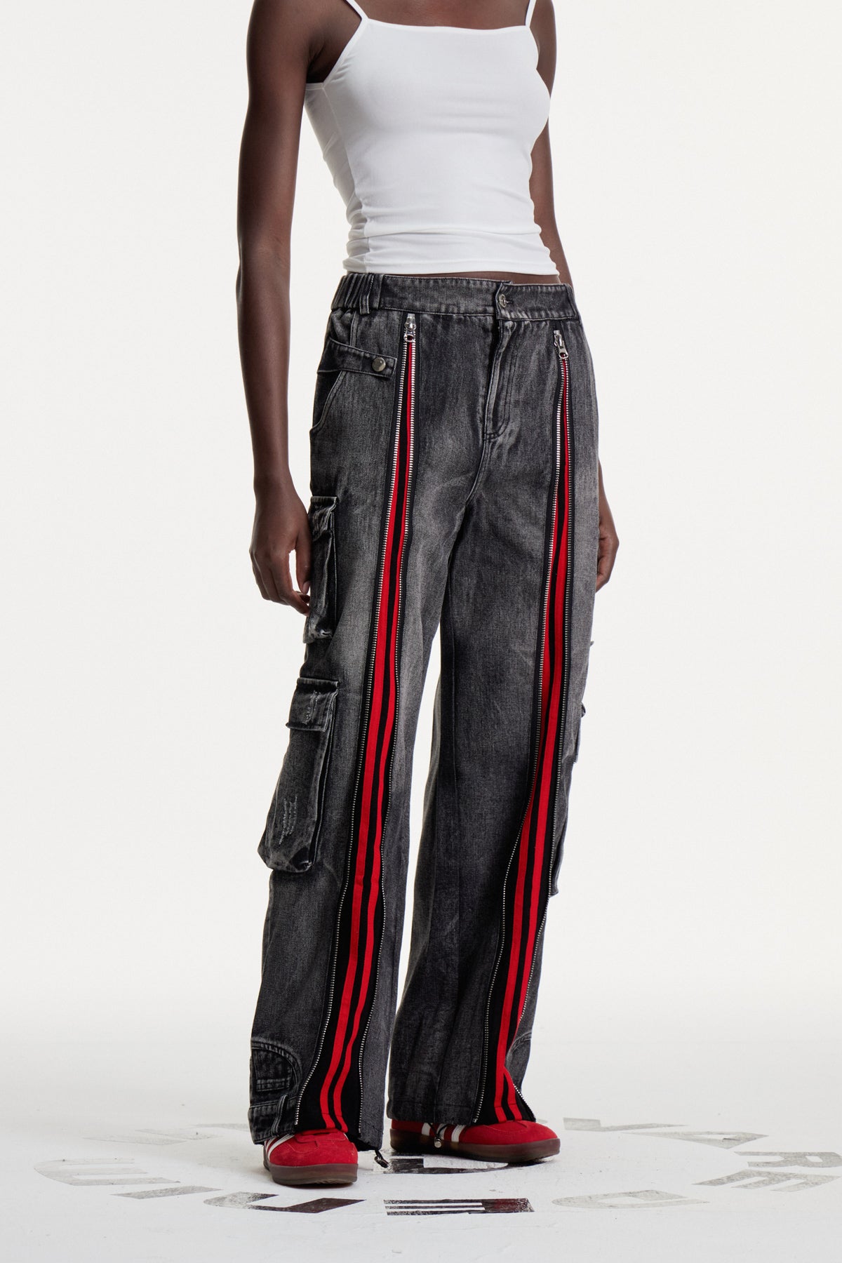 Colomba Zipper Stripe Cargo Jeans In Black