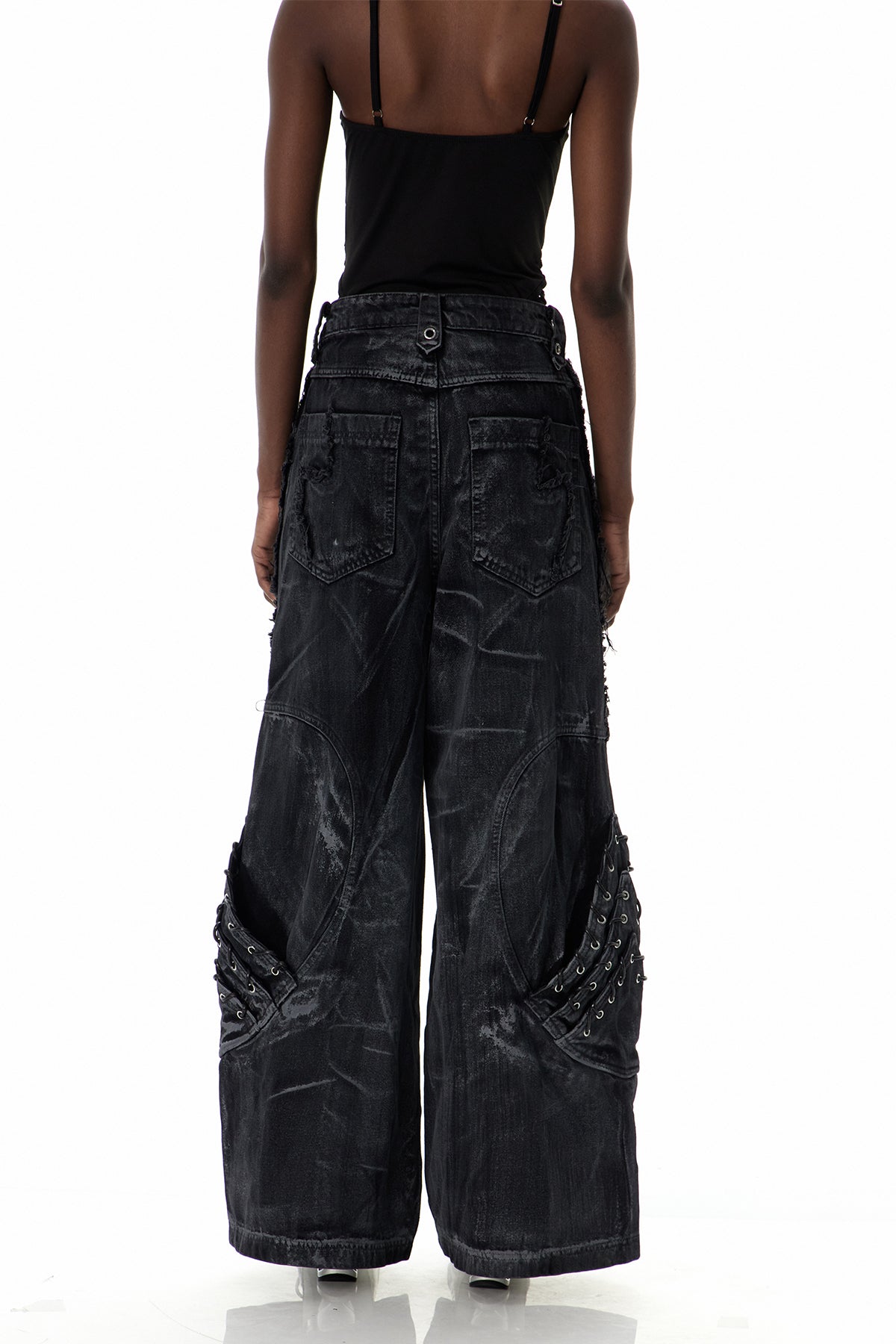 Courteney Deconstruct Fringe Jeans In Black