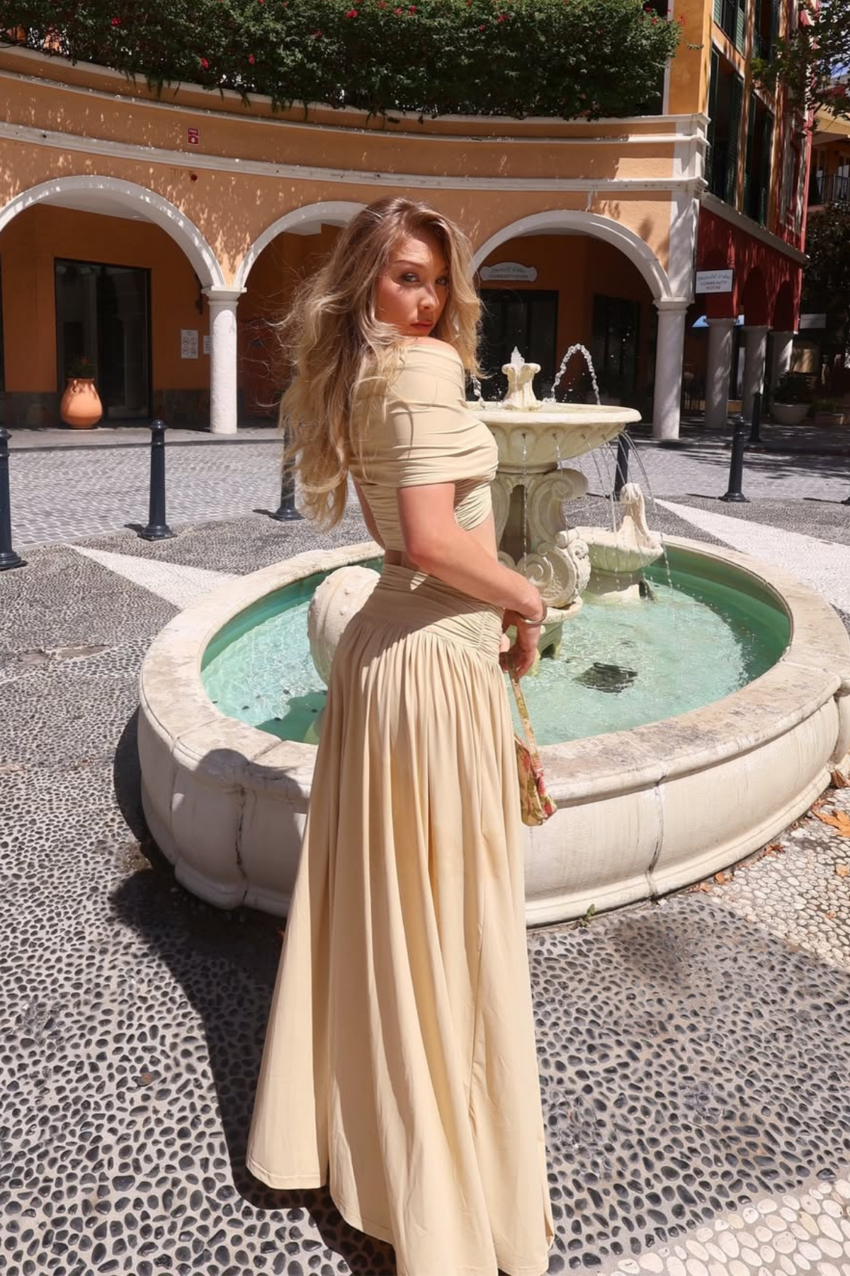 Darijus Off Shoulder Ruch Skirt Set