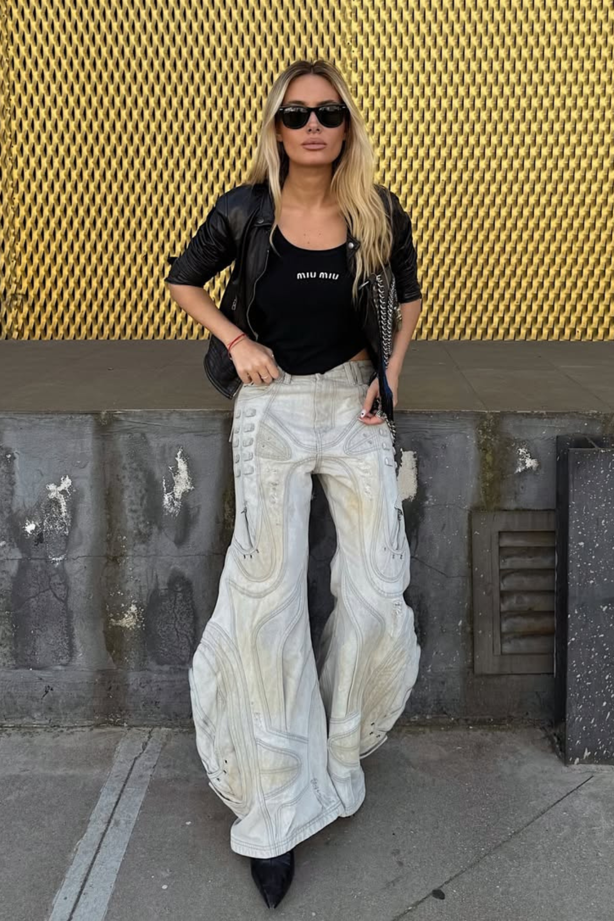 Daryl Deconstruct Print Barrel Jeans In Grey