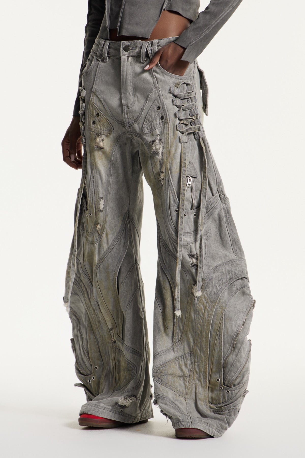 Daryl Deconstruct Print Barrel Jeans In Grey