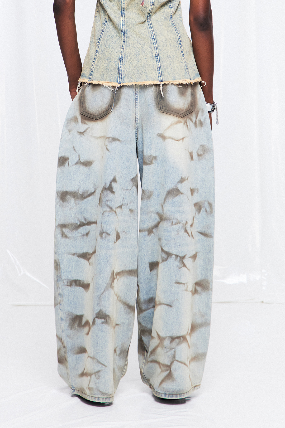 Dat Tie Dye Print Barrel Jeans