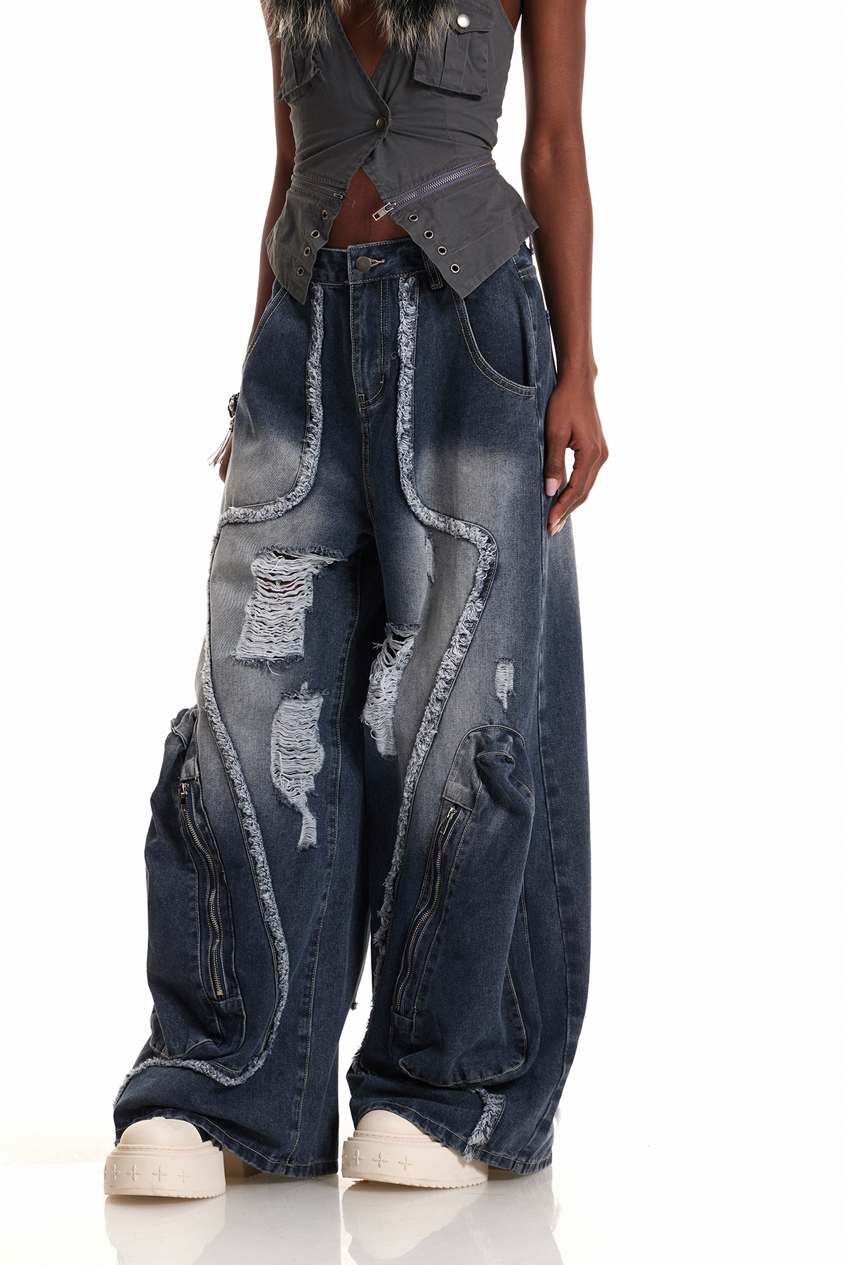 Dessislava Fringe Ripped Barrel Jeans