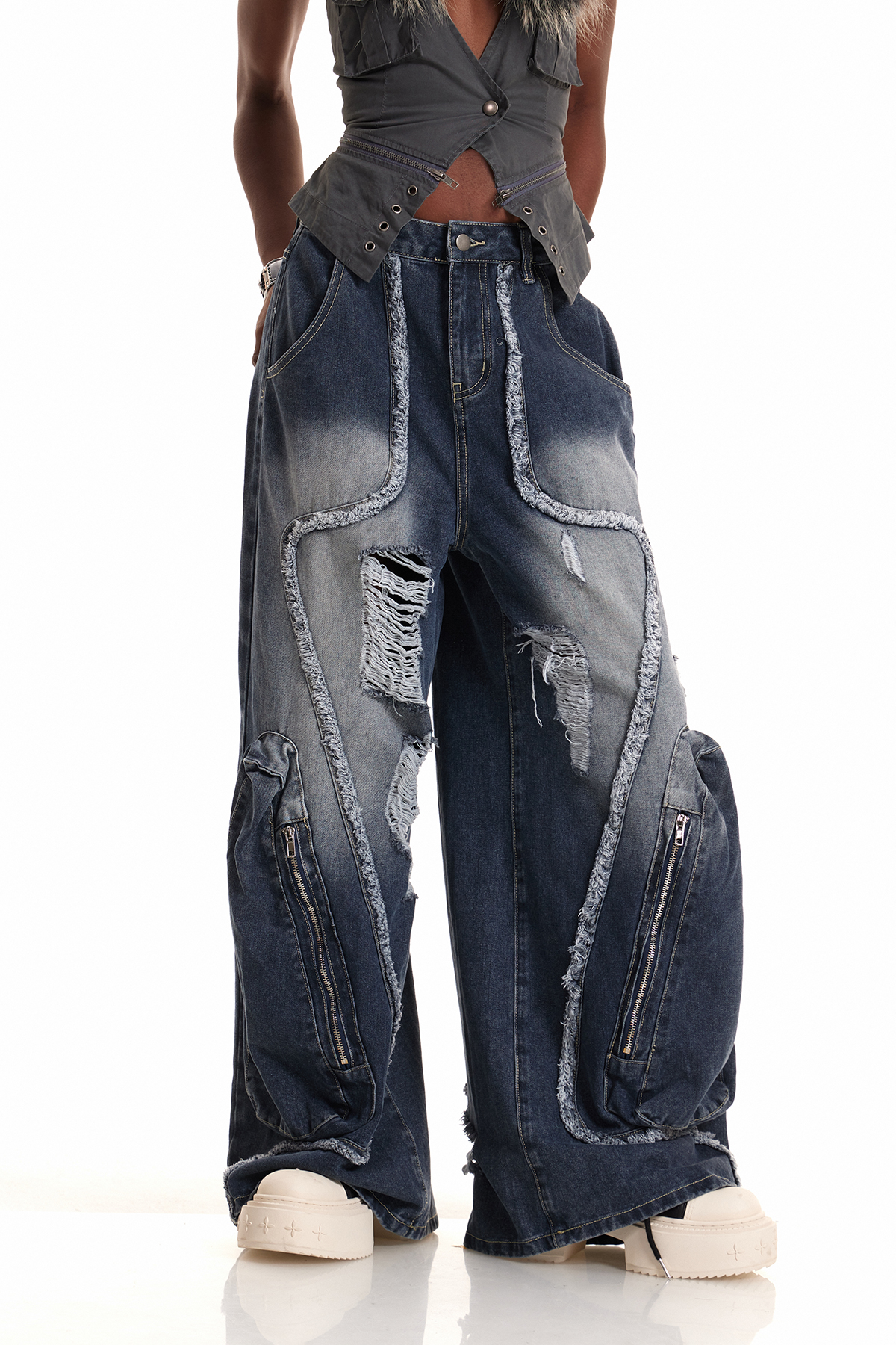 Dessislava Fringe Ripped Barrel Jeans