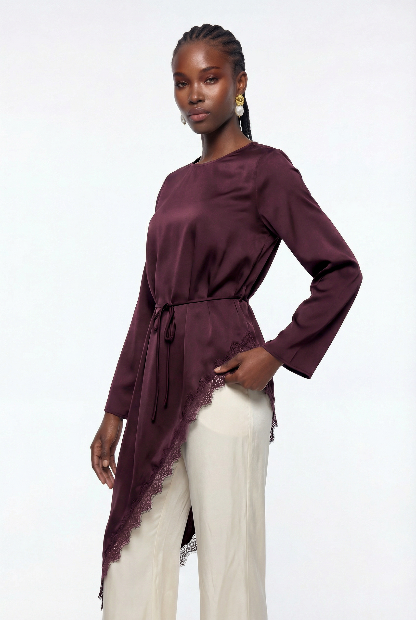 Diamanda Asymmetric Lace Top In Red