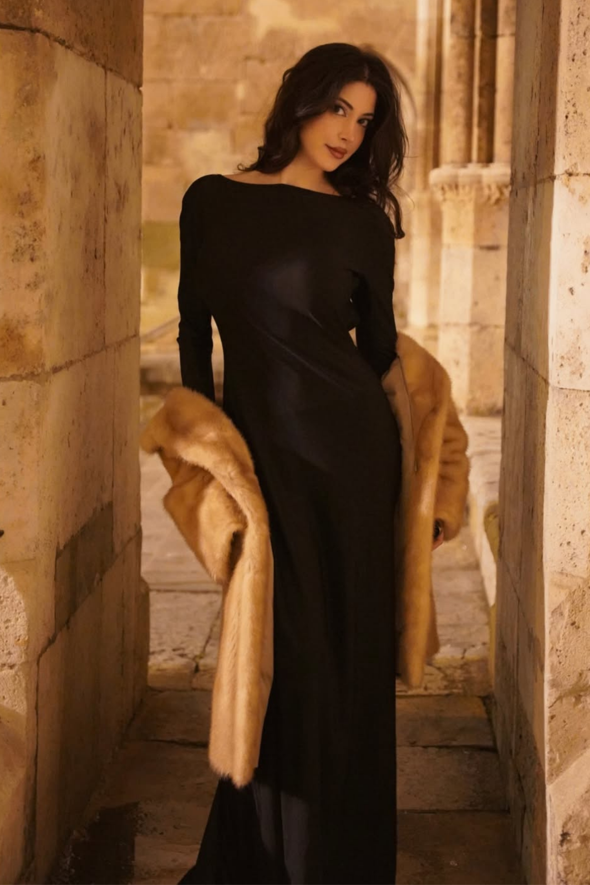 Dimka Backless Maxi Dress